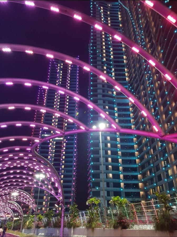 Panoramic View Grand Kamala Lagoon Bekasi Exterior photo
